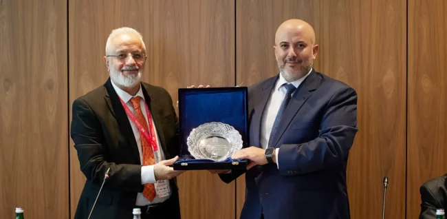 His Highness Sheikh Khalifa bin Ibrahim Al Khalifa was recognized and honored by AMEDA for his unparalleled support and outstanding contributions to the organization.