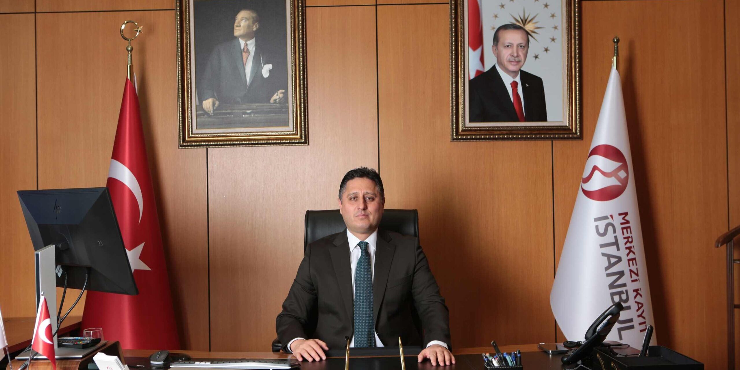 Dr. Ekrem Arıkan, with over 25 years of experience, predominantly as a senior manager in the financial sector, has made a substantial impact on the Turkish capital markets, through the innovative initiatives that he led.